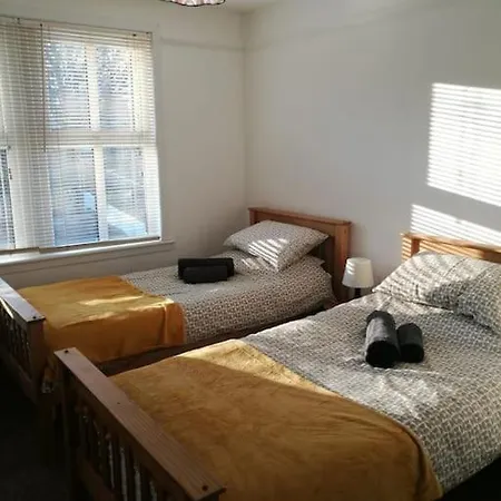 Lovely, Perfectly Situated Townhouse. Holiday home