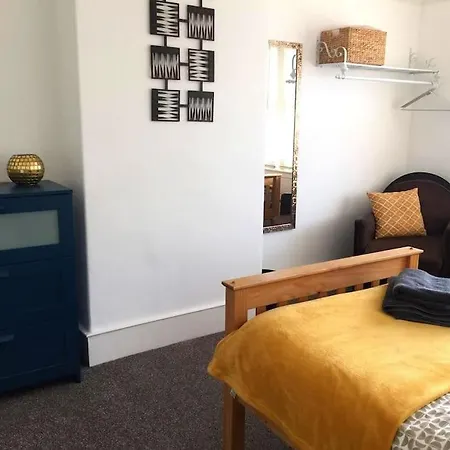 Lovely, Perfectly Situated Townhouse. Newquay (Cornwall)