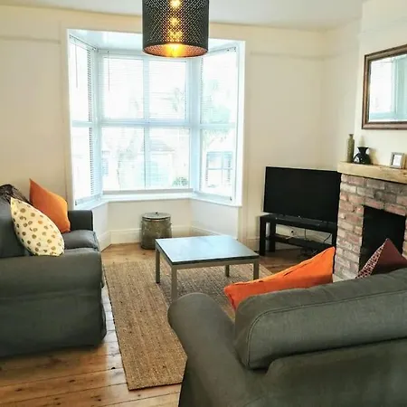 Lovely, Perfectly Situated Townhouse. * Newquay (Cornwall)
